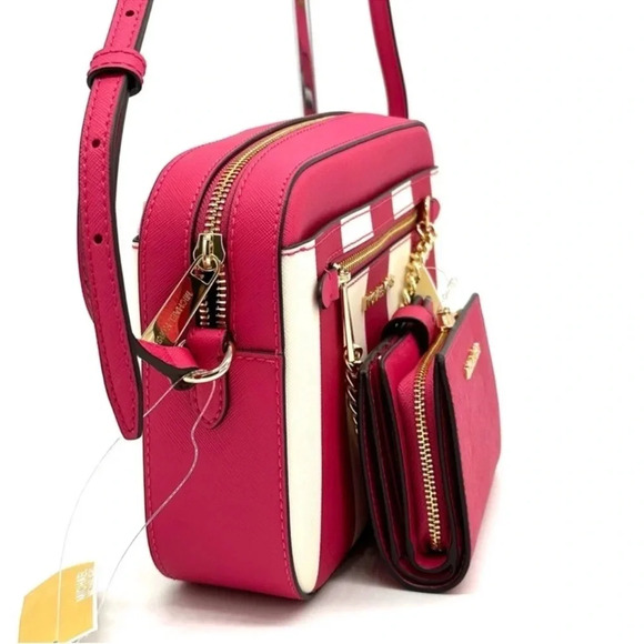 Michael Kors LG EW Crossbody Bag & Medium Bifold Zip Chain Wallet Electric Pink - Picture 5 of 14
